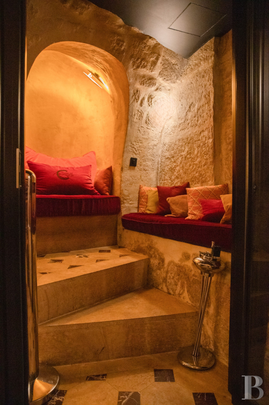 À Paris, dans le Quartier latin,  un ensemble de caves dans un immeuble du 17e siècle aménagées en lieu de réception - photo  n°17